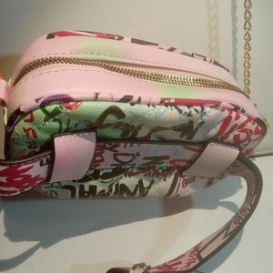Graffiti Style Pink Purse Single Handle Gold Chain Strap